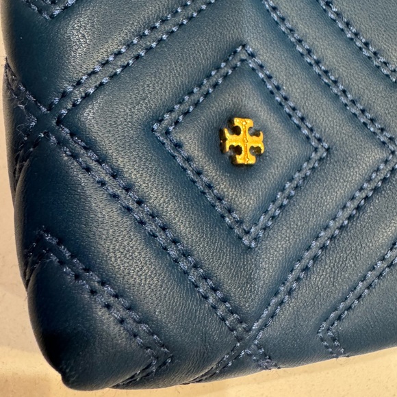 Tory Burch mini symphony blue Fleming Quilted Blue and Gold Crossbody Bag - Picture 2 of 8